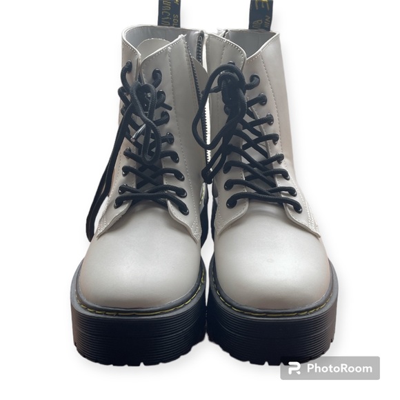 Combat Boots Matte White Tie Up Womens European Size 38. New w/out box - Picture 2 of 11